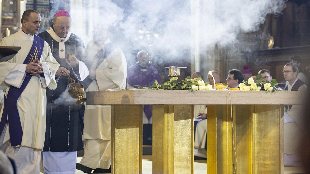 FOTO: Requiem v Chrámu sv. Víta za oběti střelby